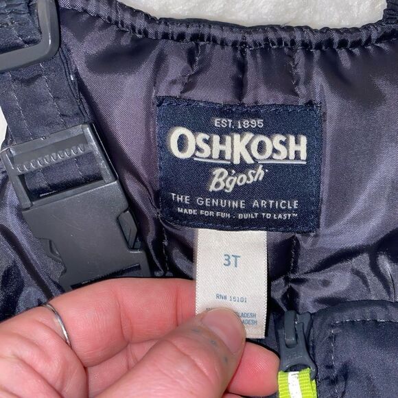 Oshkosh B’Gosh Kids Overall Bibs Size 3T - Picture 3 of 3